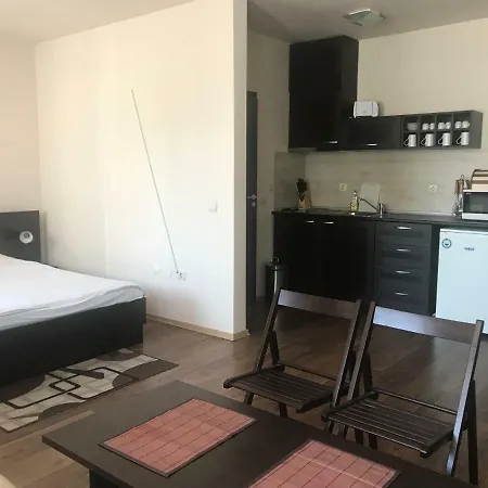 Royal Towers Nadezhda Apartment