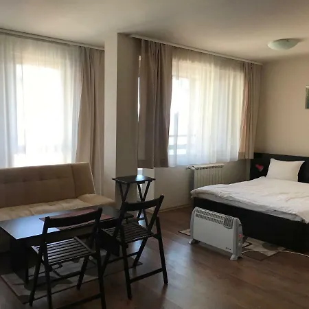 Apartament Royal Towers Nadezhda