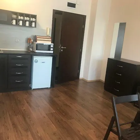 Royal Towers Nadezhda Apartament